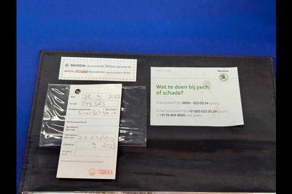 Škoda Karoq 1.0 TSI Pano Navi Apple CarPlay Cruise Nardogrey Boekjes Dealeronderhouden Nieuwe APK