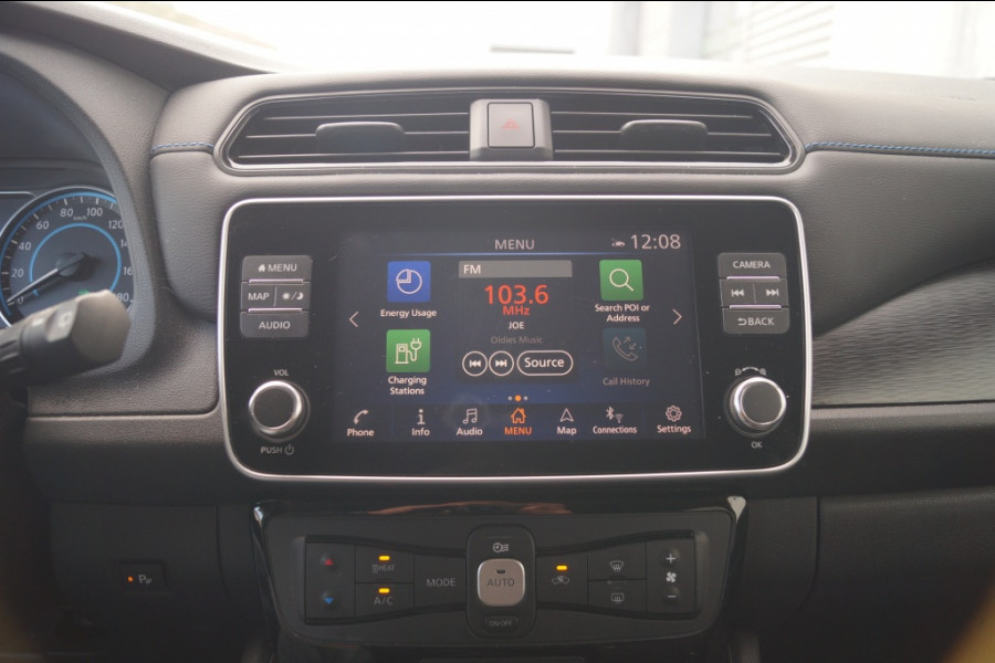 Nissan Leaf N-Connecta 40kWh -NAVI-ECC-PDC-CAM-