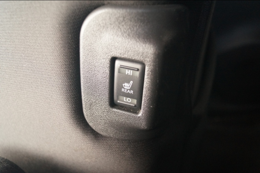 Nissan Leaf N-Connecta 40kWh -NAVI-ECC-PDC-CAM-