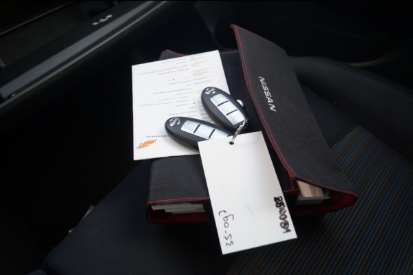 Nissan Leaf N-Connecta 40kWh -NAVI-ECC-PDC-CAM-