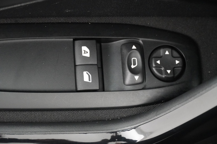 Peugeot 208 BWJ 2019 / 82 PK 1.2 Active | | AIRCO | NAVI | CRUISE | PDC | ELEKTRISCH PAKKET