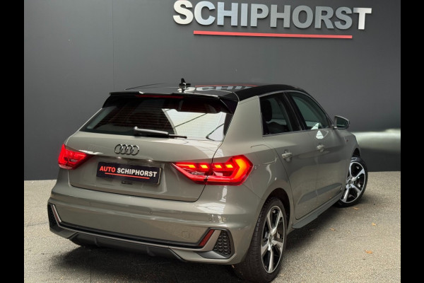 Audi A1 Sportback 30 TFSI 110pk S-line chronos grijs/zwart dak/carplay Audi A1 Sportback 30 TFSI 110pk S-line chronos grijs/zwart dak/carplay