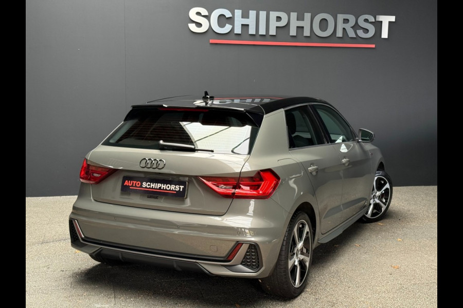 Audi A1 Sportback 30 TFSI 110pk S-line chronos grijs/zwart dak/carplay Audi A1 Sportback 30 TFSI 110pk S-line chronos grijs/zwart dak/carplay