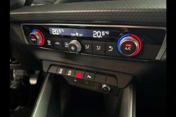 Audi A1 Sportback 30 TFSI 110pk S-line chronos grijs/zwart dak/carplay Audi A1 Sportback 30 TFSI 110pk S-line chronos grijs/zwart dak/carplay