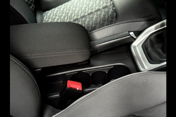 Audi A1 Sportback 30 TFSI 110pk S-line chronos grijs/zwart dak/carplay Audi A1 Sportback 30 TFSI 110pk S-line chronos grijs/zwart dak/carplay