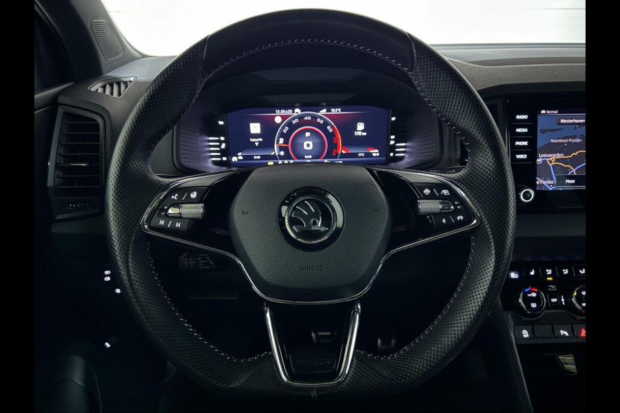 Škoda Karoq 1.5 TSI ACT Sportline Pano ACC Sfeer Canton Trekh. NAP Škoda Karoq 1.5 TSI ACT Sportline Pano ACC Sfeer Canton Trekh. NAP