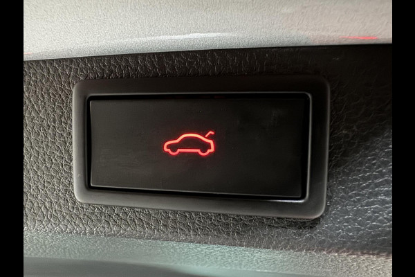 Škoda Karoq 1.5 TSI ACT Sportline Pano ACC Sfeer Canton Trekh. NAP Škoda Karoq 1.5 TSI ACT Sportline Pano ACC Sfeer Canton Trekh. NAP