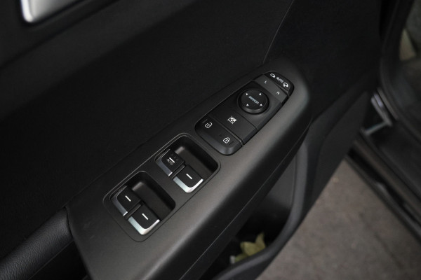 Kia Sportage 1.6 CRDi MHEV DynamicPlusLine Automaat, Navigatie, blackline! Kia Sportage 1.6 CRDi MHEV DynamicPlusLine Automaat, Navigatie, blackline!