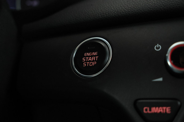 Kia Sportage 1.6 CRDi MHEV DynamicPlusLine Automaat, Navigatie, blackline! Kia Sportage 1.6 CRDi MHEV DynamicPlusLine Automaat, Navigatie, blackline!