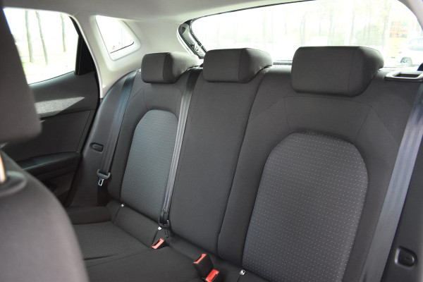 Seat Ibiza 1.0 EcoTSI Style Business Connect Parkeersensoren / Apple- android Carplay / Seat Ibiza 1.0 EcoTSI Style Business Connect Parkeersensoren / Apple- android Carplay /