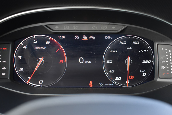 Seat Ibiza 1.0 EcoTSI Style Business Connect Parkeersensoren / Apple- android Carplay / Seat Ibiza 1.0 EcoTSI Style Business Connect Parkeersensoren / Apple- android Carplay /