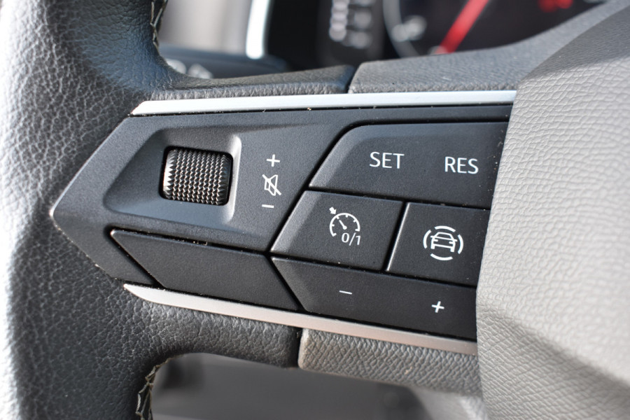 Seat Ibiza 1.0 EcoTSI Style Business Connect Parkeersensoren / Apple- android Carplay / Seat Ibiza 1.0 EcoTSI Style Business Connect Parkeersensoren / Apple- android Carplay /