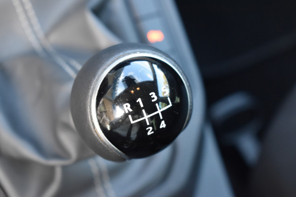 Seat Ibiza 1.0 EcoTSI Style Business Connect Parkeersensoren / Apple- android Carplay / Seat Ibiza 1.0 EcoTSI Style Business Connect Parkeersensoren / Apple- android Carplay /