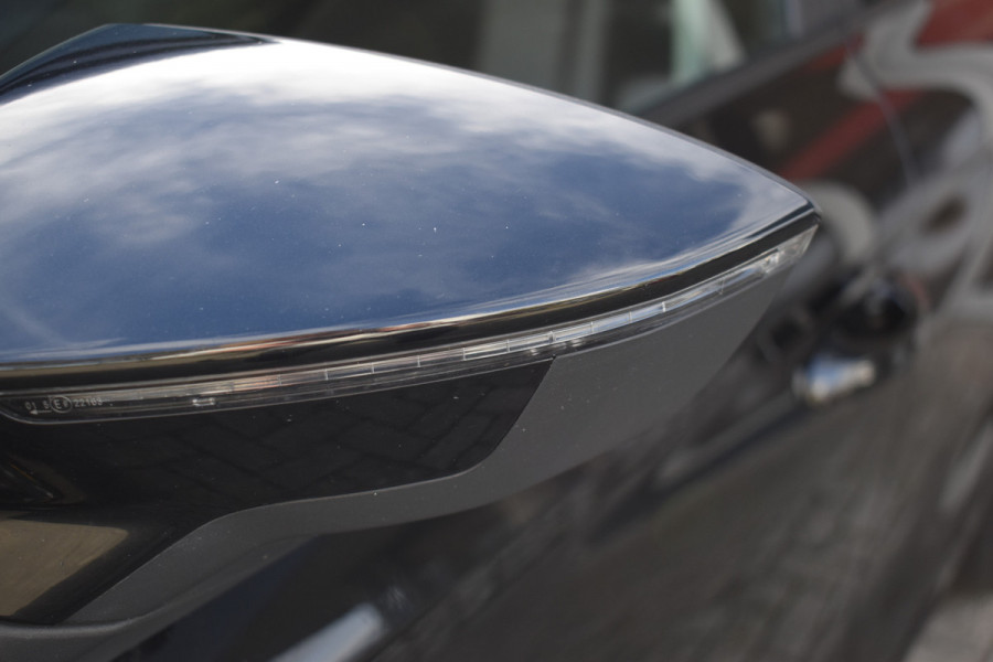 Seat Ibiza 1.0 EcoTSI Style Business Connect Parkeersensoren / Apple- android Carplay / Seat Ibiza 1.0 EcoTSI Style Business Connect Parkeersensoren / Apple- android Carplay /