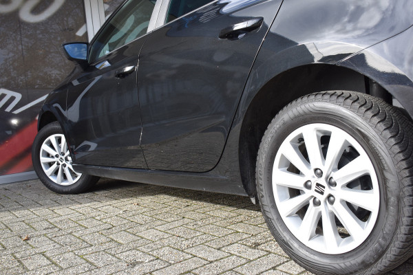 Seat Ibiza 1.0 EcoTSI Style Business Connect Parkeersensoren / Apple- android Carplay / Seat Ibiza 1.0 EcoTSI Style Business Connect Parkeersensoren / Apple- android Carplay /