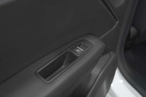 Renault Captur Mild Hybrid 160 EDC Techno | Camera | Navigatie | Apple Carplay | Pack Full Screen