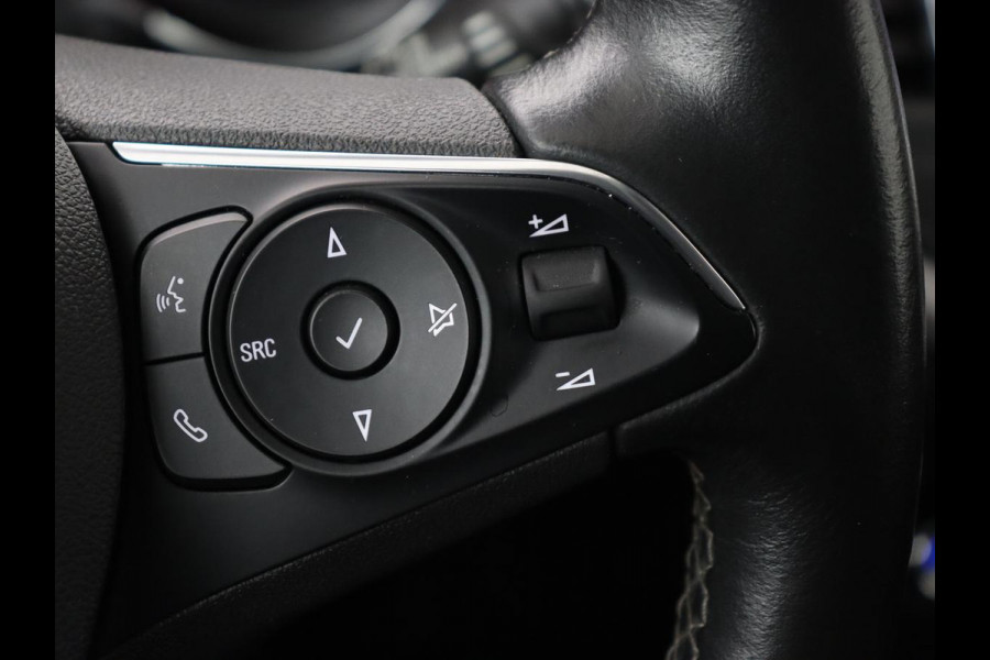 Opel Grandland X 1.2 Turbo Executive | Automaat | Carplay | Full LED | Comfortstoelen | Camera | Navigatie | Climate control | Keyless | Parkeerhulp | Cruise control Opel Grandland X 1.2 Turbo Executive | Automaat | Carplay | Full LED | Comfortstoelen | Camera | Navigatie | Climate control | Keyless | Parkeerhulp | Cruise control