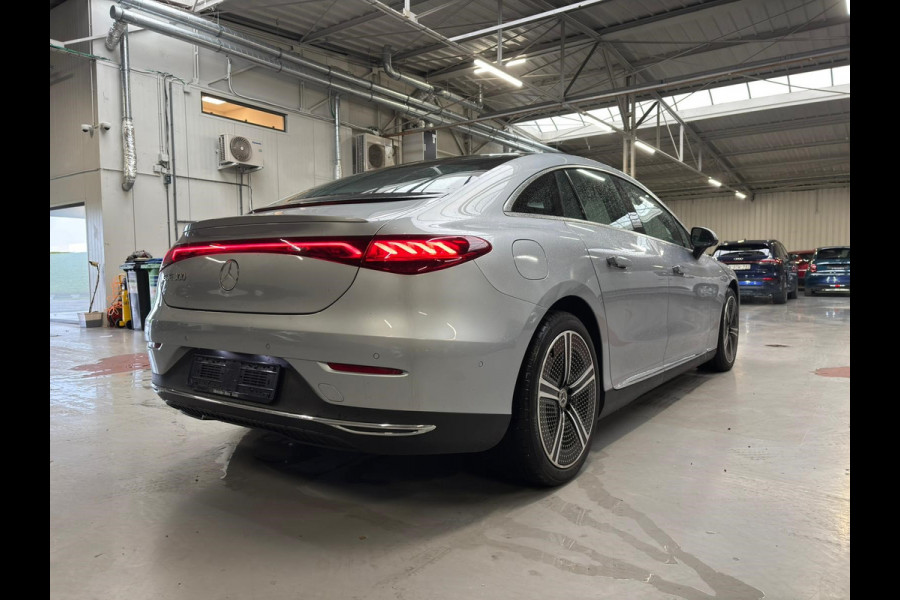 Mercedes-Benz EQE 300 Business Solution Luxury 89 kWh | Burmester sound | Panoramisch schuif/kanteldak | Passagier OLED-display van 12.3 inch! | Wordt verwacht!