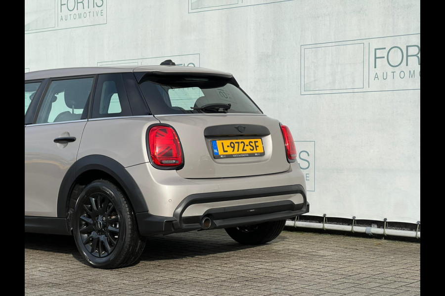 MINI Cooper 1.5 Business Edition NL AUTO | DEALER ONDERH | UNION JACK | CARPLAY