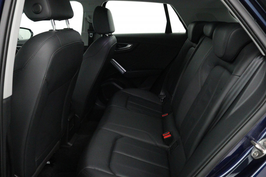 Audi Q2 35 TFSI S Edition (PANORAMADAK, DIGITALE COCKPIT, STOELVERWARMING, ACHTERUITRIJCAMERA, PARKEERSENSOREN, AUTOMAAT) Audi Q2 35 TFSI S Edition (PANORAMADAK, DIGITALE COCKPIT, STOELVERWARMING, ACHTERUITRIJCAMERA, PARKEERSENSOREN, AUTOMAAT)