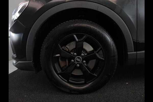 Audi Q3 45 TFSI e Business Edition 245 pk S-tronic | Navigatie | Parkeersensoren | Adaptieve cruise control | Stoelverwarming |
