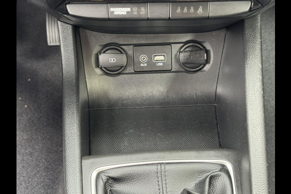 Hyundai i20 1.0 T-GDI Premium Dealer onderhouden Cruise control Climate control Parkeersensoren v/a Navigatie Apple / Android DAB