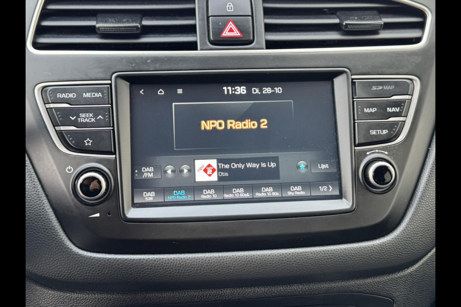 Hyundai i20 1.0 T-GDI Premium Dealer onderhouden Cruise control Climate control Parkeersensoren v/a Navigatie Apple / Android DAB