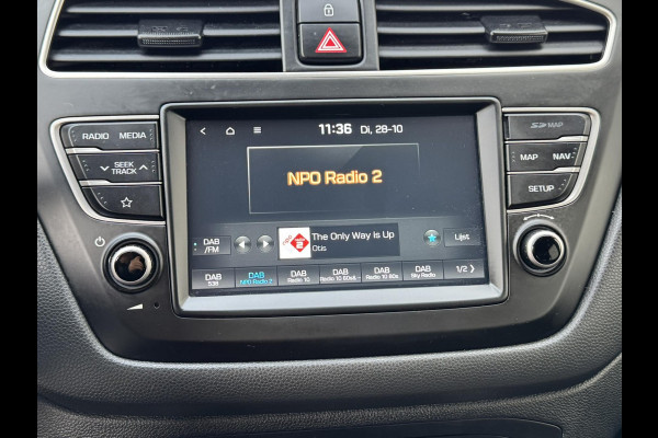 Hyundai i20 1.0 T-GDI Premium Dealer onderhouden Cruise control Climate control Parkeersensoren v/a Navigatie Apple / Android DAB