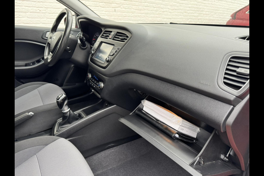 Hyundai i20 1.0 T-GDI Premium Dealer onderhouden Cruise control Climate control Parkeersensoren v/a Navigatie Apple / Android DAB
