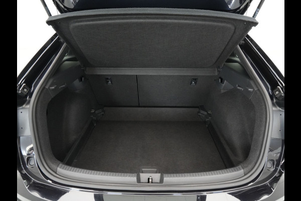 Volkswagen Taigo 1.0 TSI 110pk DSG R-Line Panorama Navi via App Pdc Acc Lane Assist Volkswagen Taigo 1.0 TSI 110pk DSG R-Line Panorama Navi via App Pdc Acc Lane Assist