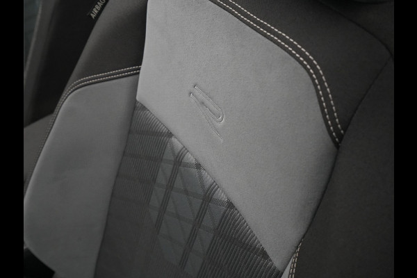 Volkswagen Taigo 1.0 TSI 110pk DSG R-Line Panorama Navi via App Pdc Acc Lane Assist Volkswagen Taigo 1.0 TSI 110pk DSG R-Line Panorama Navi via App Pdc Acc Lane Assist