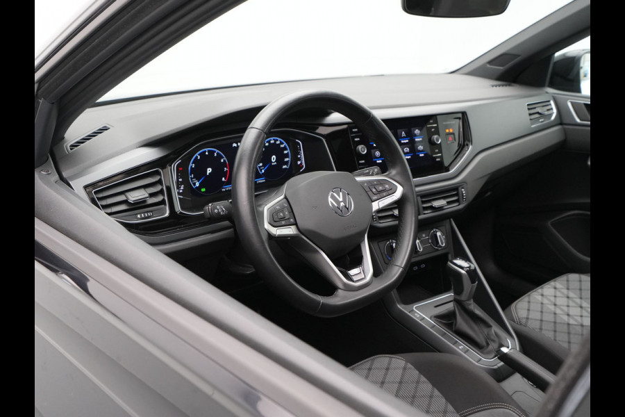 Volkswagen Taigo 1.0 TSI 110pk DSG R-Line Panorama Navi via App Pdc Acc Lane Assist Volkswagen Taigo 1.0 TSI 110pk DSG R-Line Panorama Navi via App Pdc Acc Lane Assist