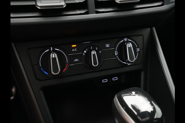 Volkswagen Taigo 1.0 TSI 110pk DSG R-Line Panorama Navi via App Pdc Acc Lane Assist Volkswagen Taigo 1.0 TSI 110pk DSG R-Line Panorama Navi via App Pdc Acc Lane Assist