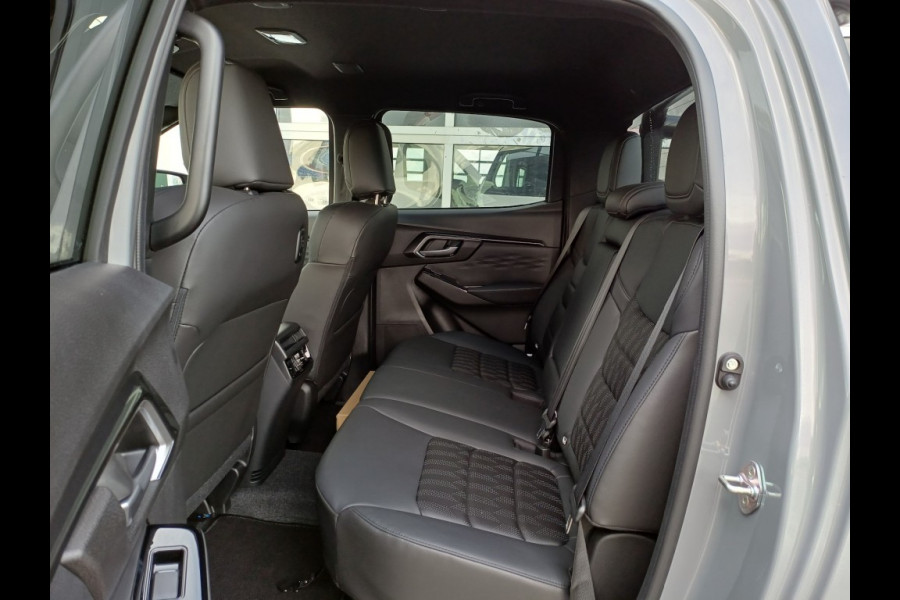 Isuzu D-max EV V-Cross Dubbele Cabine 3500 Kg trekvermogen Isuzu D-max EV V-Cross Dubbele Cabine 3500 Kg trekvermogen