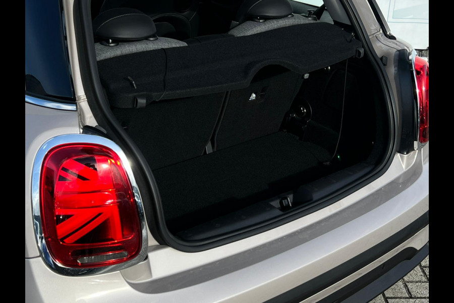 MINI Mini 1.5 Cooper Camden Edition NL AUTO | CARPLAY | DEALER ONDERH | UNION JACK