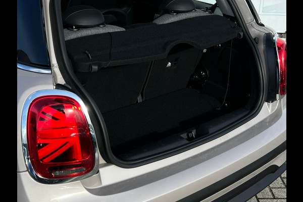 MINI Mini 1.5 Cooper Camden Edition NL AUTO | CARPLAY | DEALER ONDERH | UNION JACK