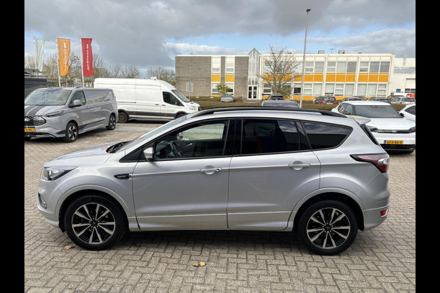 Ford Kuga 1.5 EcoBoost ST Line 150pk | Trekhaak | 2.000kg Trekgewicht | Winterpack Ford Kuga 1.5 EcoBoost ST Line 150pk | Trekhaak | 2.000kg Trekgewicht | Winterpack