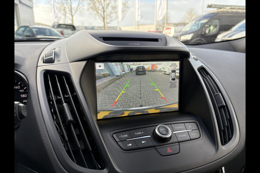 Ford Kuga 1.5 EcoBoost ST Line 150pk | Trekhaak | 2.000kg Trekgewicht | Winterpack Ford Kuga 1.5 EcoBoost ST Line 150pk | Trekhaak | 2.000kg Trekgewicht | Winterpack