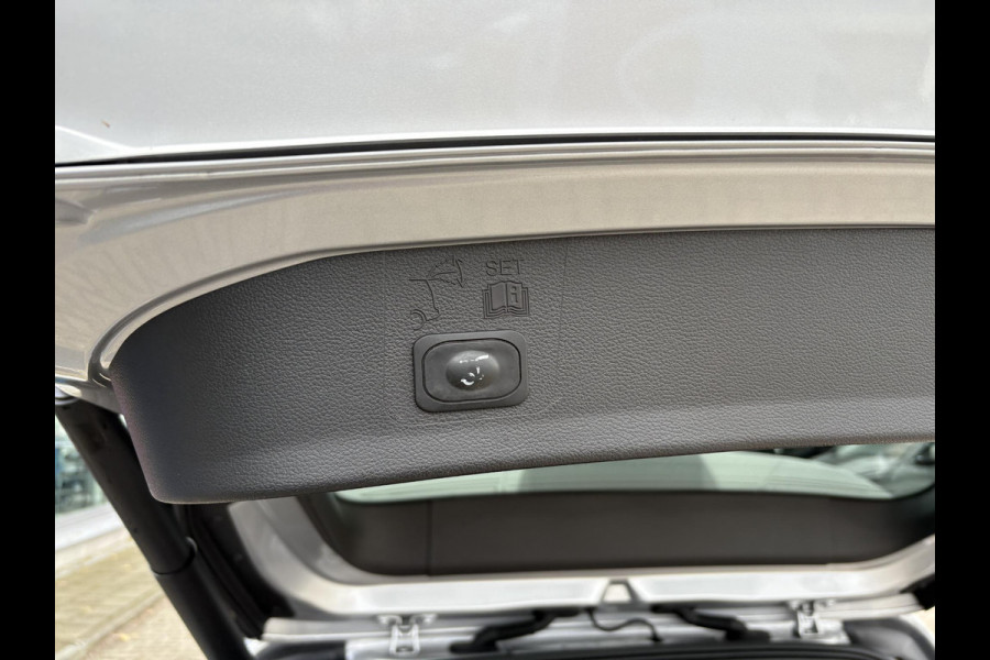 Ford Kuga 1.5 EcoBoost ST Line 150pk | Trekhaak | 2.000kg Trekgewicht | Winterpack Ford Kuga 1.5 EcoBoost ST Line 150pk | Trekhaak | 2.000kg Trekgewicht | Winterpack