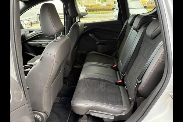 Ford Kuga 1.5 EcoBoost ST Line 150pk | Trekhaak | 2.000kg Trekgewicht | Winterpack Ford Kuga 1.5 EcoBoost ST Line 150pk | Trekhaak | 2.000kg Trekgewicht | Winterpack