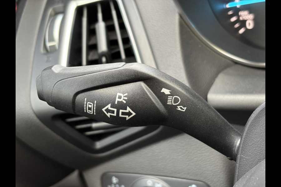 Ford Kuga 1.5 EcoBoost ST Line 150pk | Trekhaak | 2.000kg Trekgewicht | Winterpack Ford Kuga 1.5 EcoBoost ST Line 150pk | Trekhaak | 2.000kg Trekgewicht | Winterpack