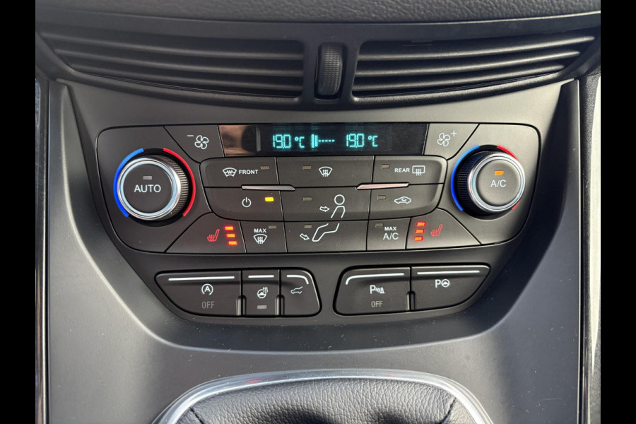 Ford Kuga 1.5 EcoBoost ST Line 150pk | Trekhaak | 2.000kg Trekgewicht | Winterpack Ford Kuga 1.5 EcoBoost ST Line 150pk | Trekhaak | 2.000kg Trekgewicht | Winterpack