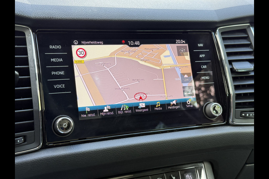 Škoda Kodiaq BWJ 2020 | 1.5TSI 150PK Bus Ed | PANO | SPORTSTOELEN | LEDER/STOF | CLIMA | CARPLAY | CAMERA A | NAVI Škoda Kodiaq BWJ 2020 | 1.5TSI 150PK Bus Ed | PANO | SPORTSTOELEN | LEDER/STOF | CLIMA | CARPLAY | CAMERA A | NAVI
