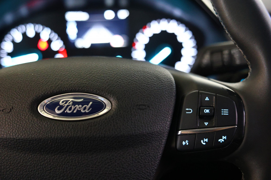 Ford Fiesta 1.0 EcoBoost Hybrid Titanium AUT CARPLAY DAB STUURVW '22 Ford Fiesta 1.0 EcoBoost Hybrid Titanium AUT CARPLAY DAB STUURVW '22