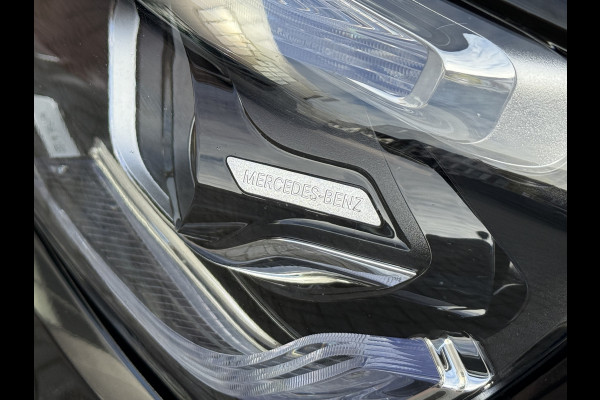 Mercedes-Benz Glb 180 Business Solution AMG | Panoramadak | Multibeam | Memorystoelen