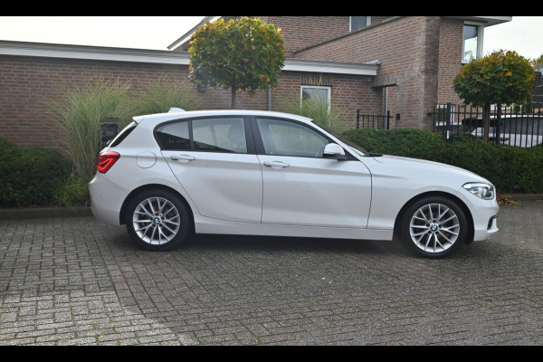 BMW 1-serie 118i Edition Shadow 136 PK Keyless Leder Stoelverwarming 17''