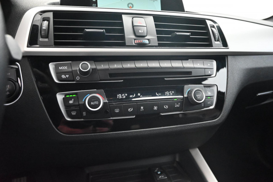 BMW 1-serie 118i Edition Shadow 136 PK Keyless Leder Stoelverwarming 17''