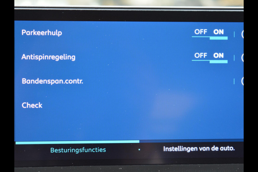 Citroën Ë-C4 Feel Pack 50 kWh 136pk | Navigatie | Achteruitrij camera | Citroën Ë-C4 Feel Pack 50 kWh 136pk | Navigatie | Achteruitrij camera |