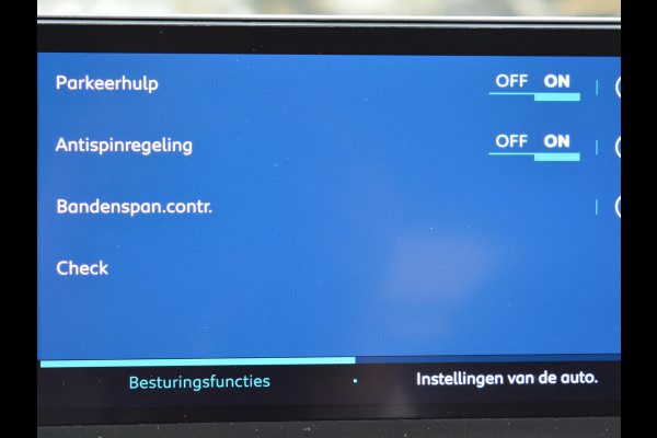 Citroën Ë-C4 Feel Pack 50 kWh 136pk | Navigatie | Achteruitrij camera | Citroën Ë-C4 Feel Pack 50 kWh 136pk | Navigatie | Achteruitrij camera |