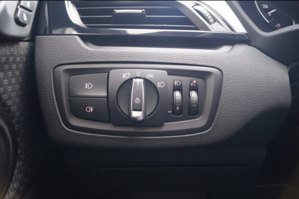 BMW X1 xDrive25e Executive -NAVI-ECC-HUD-CAM-PDC- BMW X1 xDrive25e Executive -NAVI-ECC-HUD-CAM-PDC-